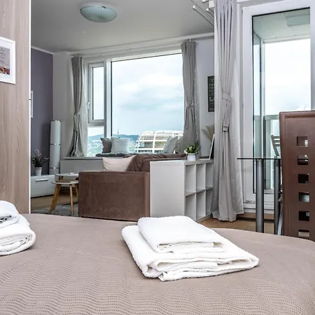 Panoramaview/31thfloor!/luxury/wifi/parking ברטיסלאבה
